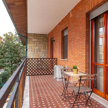 B&B Villa Montreux Римини Экстерьер фото