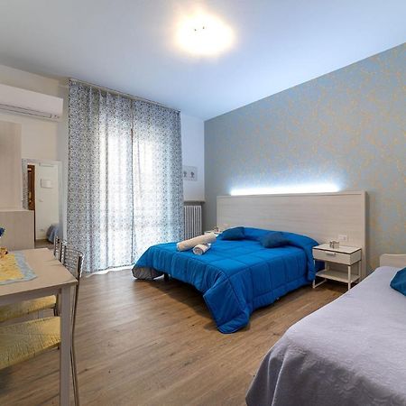 B&B Villa Montreux Римини Экстерьер фото