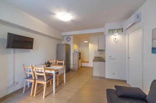 B&B Villa Montreux Римини Экстерьер фото